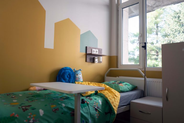 “Болница, която не прилича на болница” или мисията на една “Светулка”