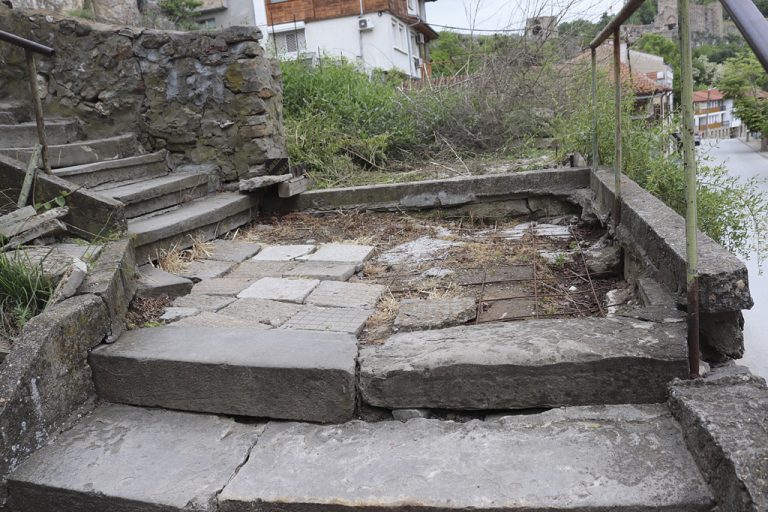 Между 800 и 900 са културно-историческите сгради във Велико Търново