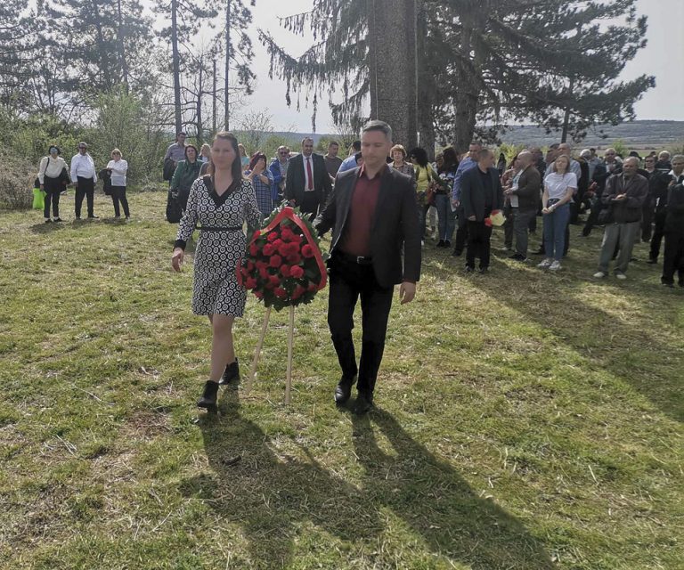 Пари и власт | Социалисти от няколко области отбелязаха  80 години от паметната Балванска битка
