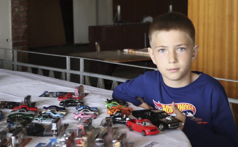 Показаха в Търново колите на Еди Мърфи и Луи дьо Фюнес