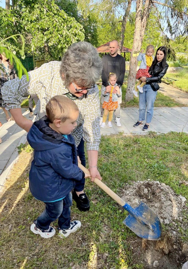 Световния ден на Земята отбелязаха малчуганите в лясковската детска градина „Славейче“