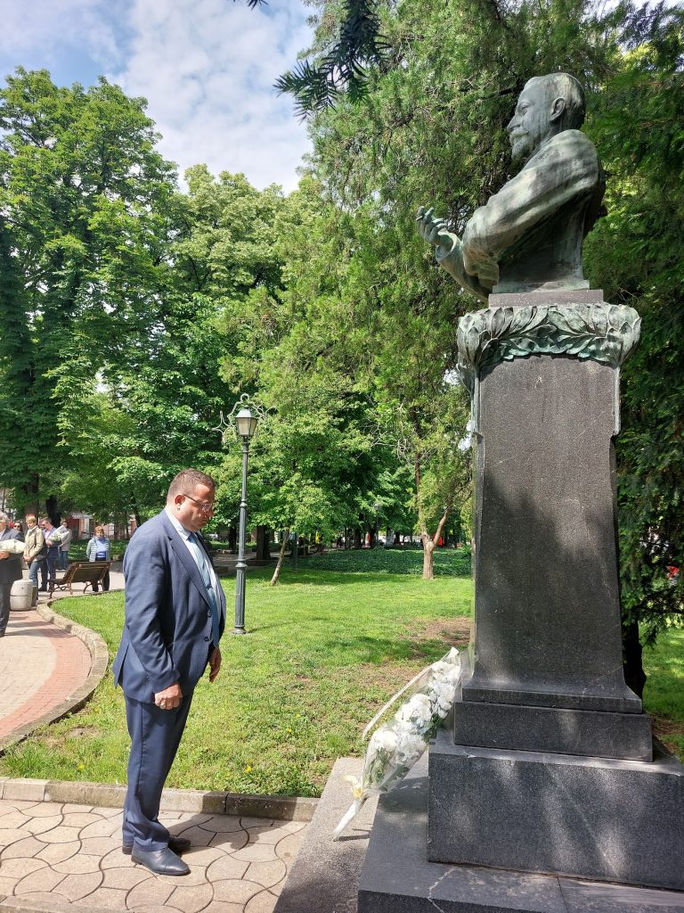 Общество | В Свищов и София отбелязаха  гибелта на Алеко Константинов