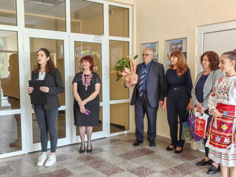 Нова училищна библиотека радва учениците на СУ “Емилиян Станев”