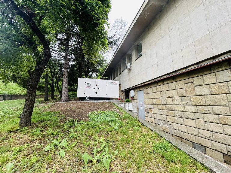 Общество | С три нови генератора няма вероятност областната болница да остане без ток