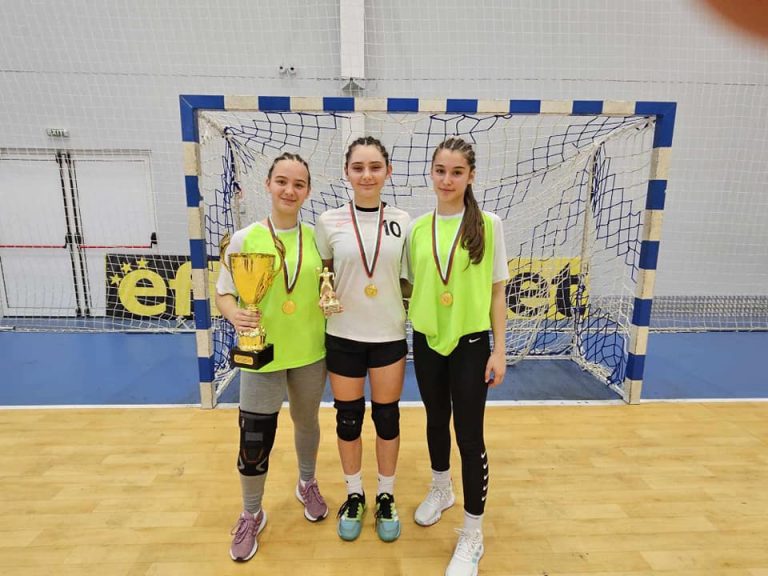 СУ „Емилиян Станев“ стана шампион на България по хандбал за V-VII клас
