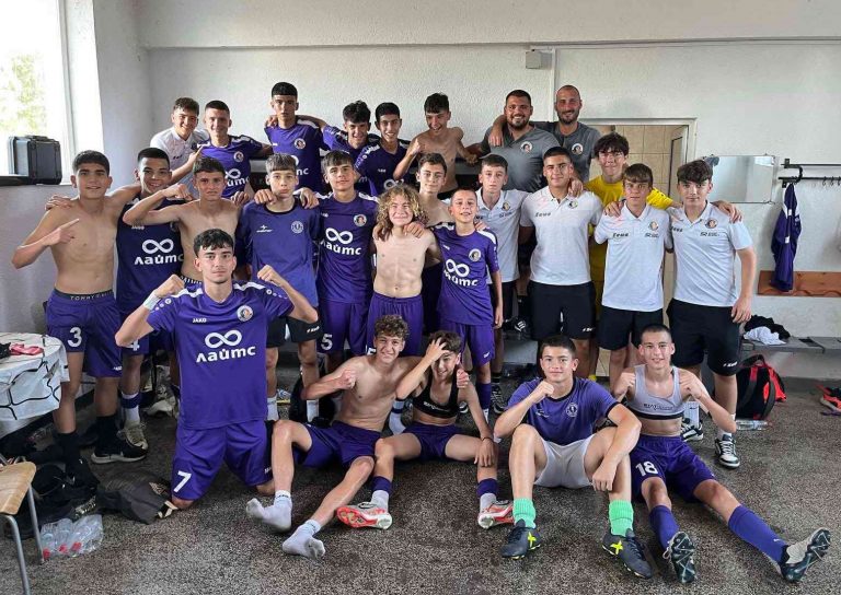Горещи новини | И „Етър“ U16 влезе в елита