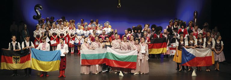 Общество | “Вирджиния балет” с три златни медала на Световното танцово първенство