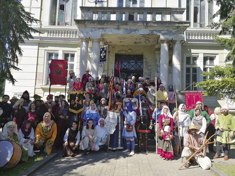 Възстановчици от над 10 държави участваха във фестивал на Царевец