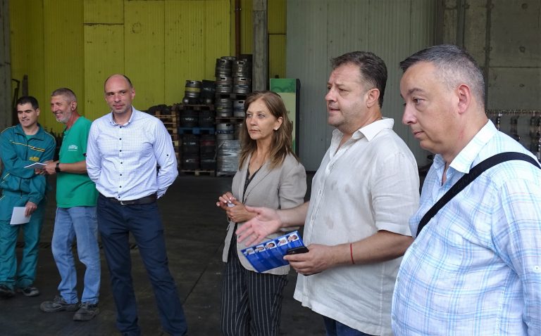 Пари и власт | Водеща великотърновска компания с подкрепа за ГЕРБ-СДС и Росица Димитрова