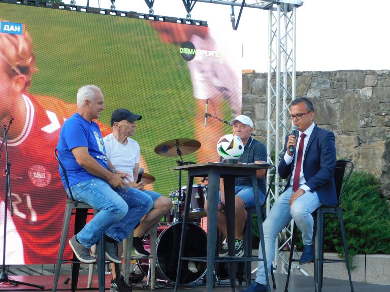 Горещи новини | Легенди на „Етър“ дадоха началото на “Открита сцена Евро-2024/САЩ-94”