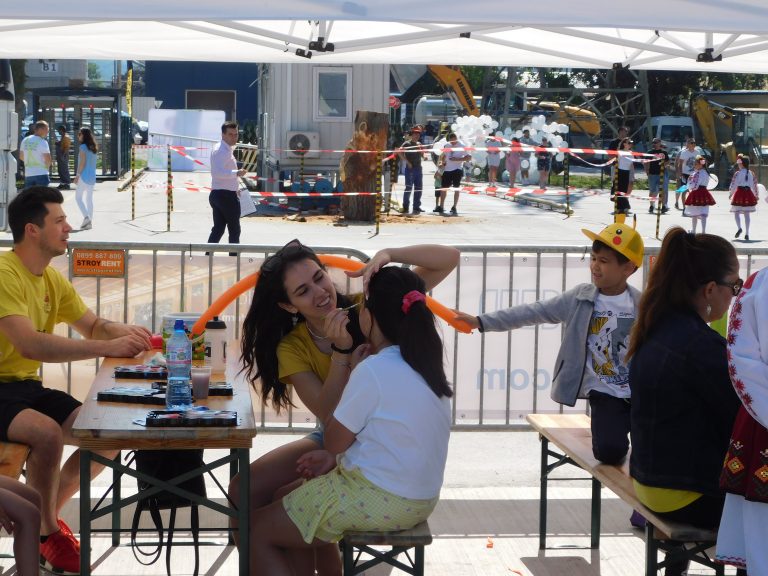 Стотици великотърновци се забавляваха в Деня на отворените врати в „Кроношпан”