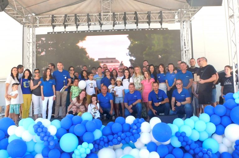 Стотици великотърновци се забавляваха в Деня на отворените врати в „Кроношпан”