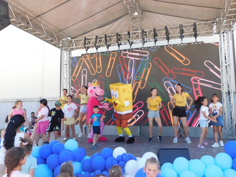 Стотици великотърновци се забавляваха в Деня на отворените врати в „Кроношпан”