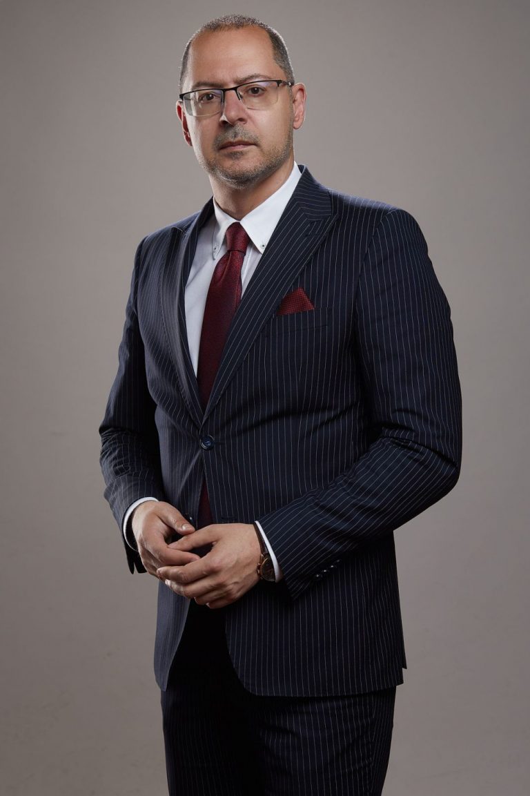 Пари и власт | Димитър Николов: Не политиката прави хората, хората правят политиката