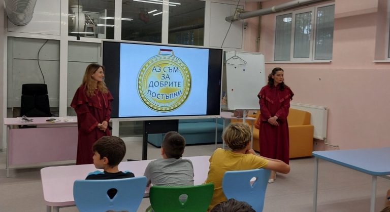 Общество | Прокурори изнесоха открит урок пред ученици