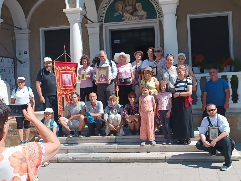 Горещи новини | Бебета и баби ще преминат по българския „Ел Камино“