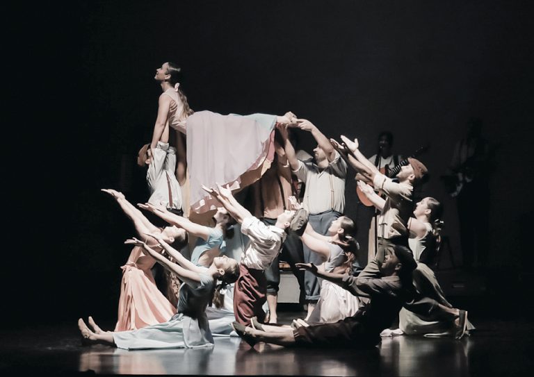 Участници от Китай, Мексико, Източен Тимор и Уругвай  завладяват сцената на Международния фолклорен фестивал