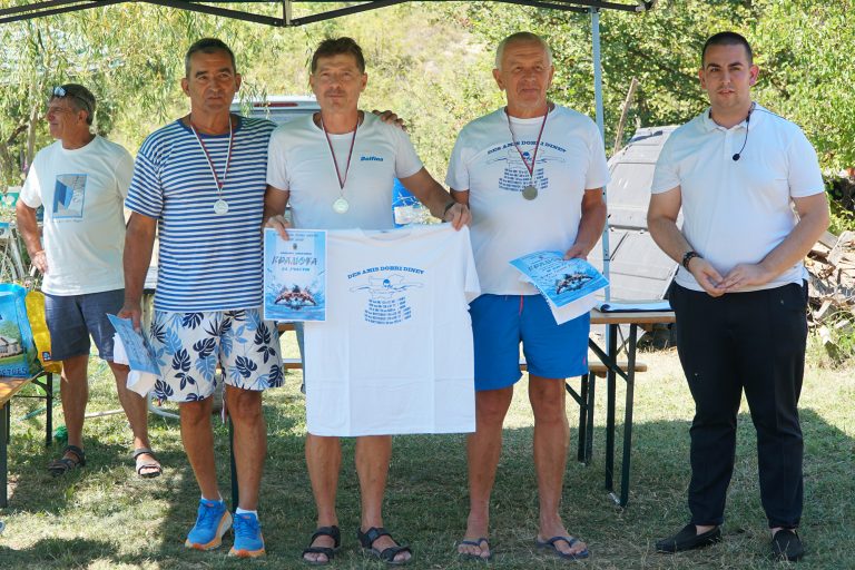 В Лясковец плувният маратон „Добри Динев” отново събра участници от цялата страна