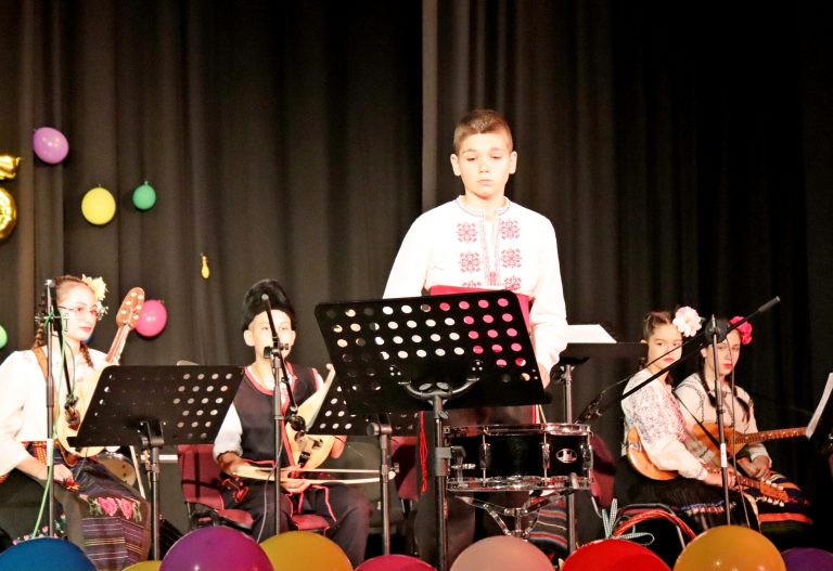 Лясковската Школа за народни инструменти „Потомци“ отпразнува пет години от създаването си