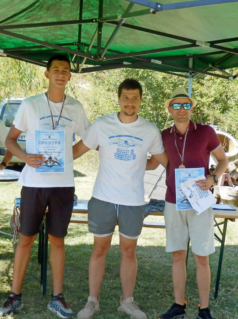 В Лясковец плувният маратон „Добри Динев” отново събра участници от цялата страна