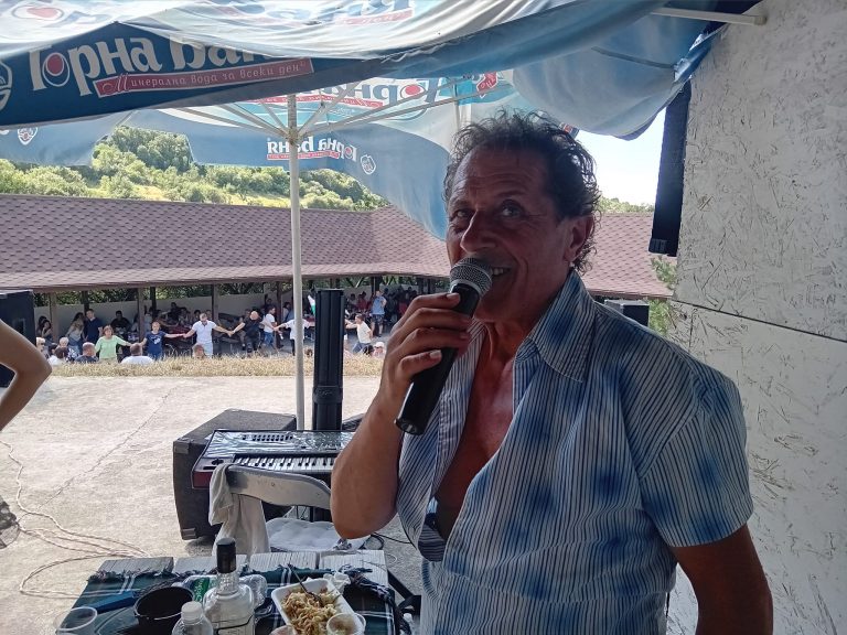 Бащата на „Радка пиратка“ се ожени