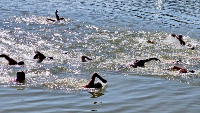 В Лясковец плувният маратон „Добри Динев” отново събра участници от цялата страна