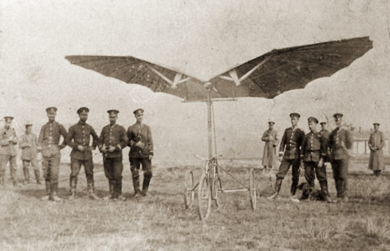 Търновецът Хари Джамджиев  изобретява подскачащ самолет