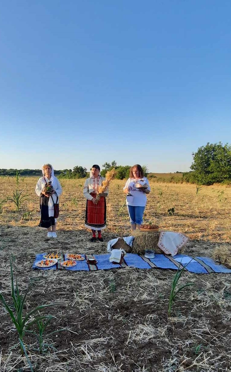 В Димча ритуално закриха жътвата