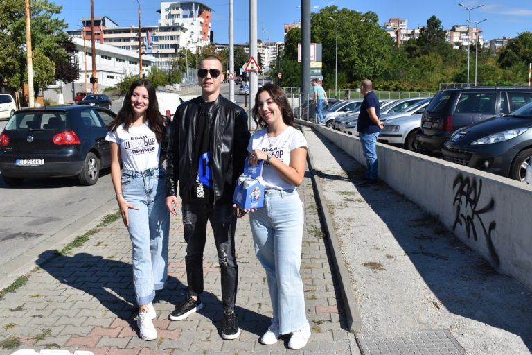 На трезви шофьори връчваха подаръци от “Каменица”