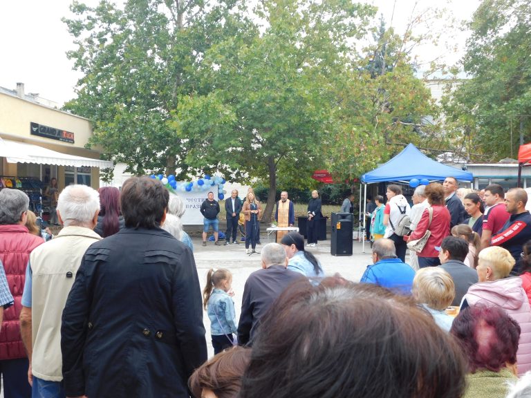 С богата програма, скара и изкушения Фермерският пазар празнува 1 г. от създаването си