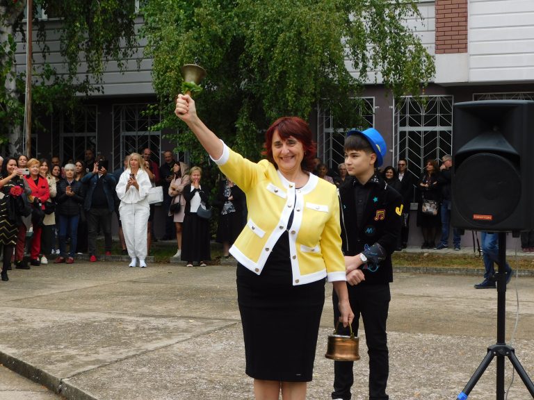 Даниел Панов уважи откриването на учебната година в СУ „Емилиян Станев“