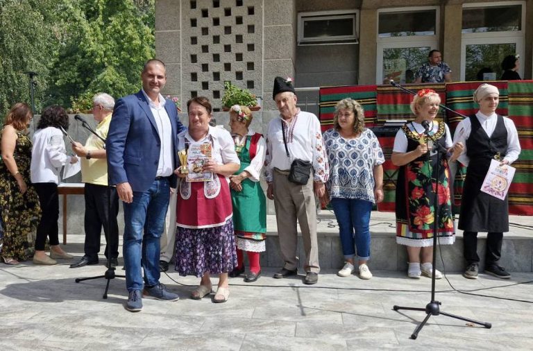 Уникалният Празник на кокошата чорба в Козаревец събра за дванадесети път кулинари и гости