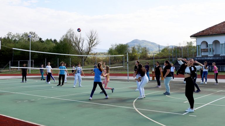 Спортен празник „Не на агресията“ и националната кампания „Бъди смел, бъди добър!“ се проведоха в Елена