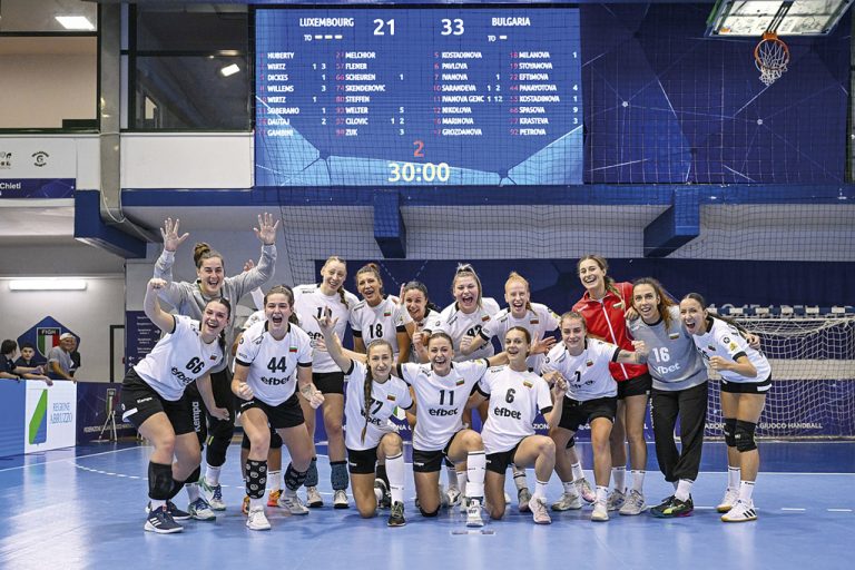 Спорт | Националките на България по хандбал с първа победа от 2015 г. насам