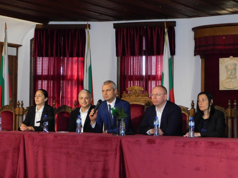 Костадин Костадинов: При висока избирателна активност “Възраждане” ще стане първа политическа сила