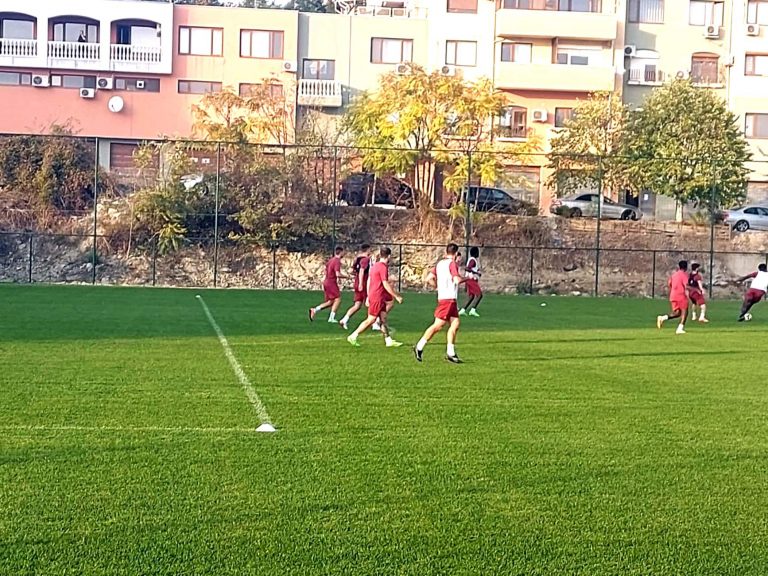 „Етър“ с първа тренировка на новия терен