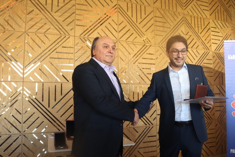 Д-р Валентин Точков бе избран за  „Лекар на 2024 г“ във Велико Търново