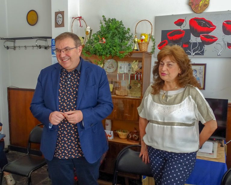 Д-р Ивелина Гецова, кандидат за народен представител от ГЕРБ-СДС: „Гласувайте, за да се върне нормалността в държавата“