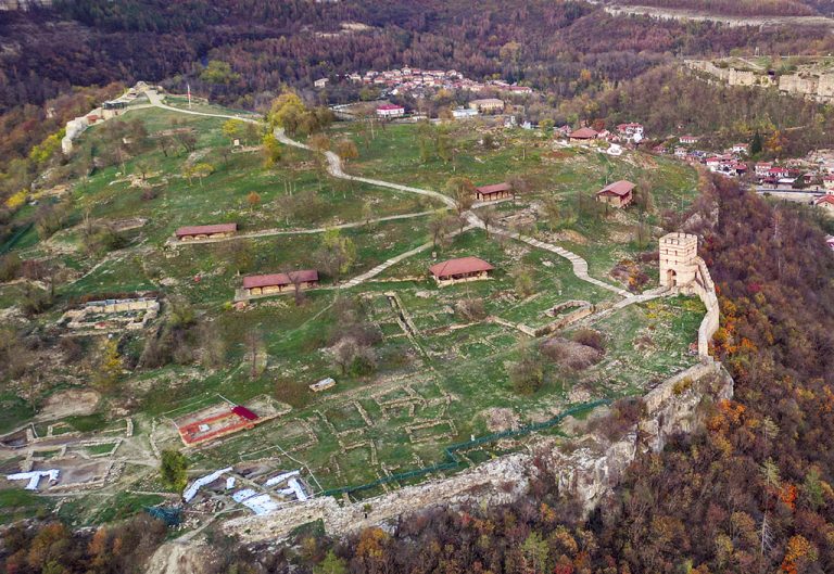Горещи новини | Държавата едва не провали изцяло археологическото  лято в областта