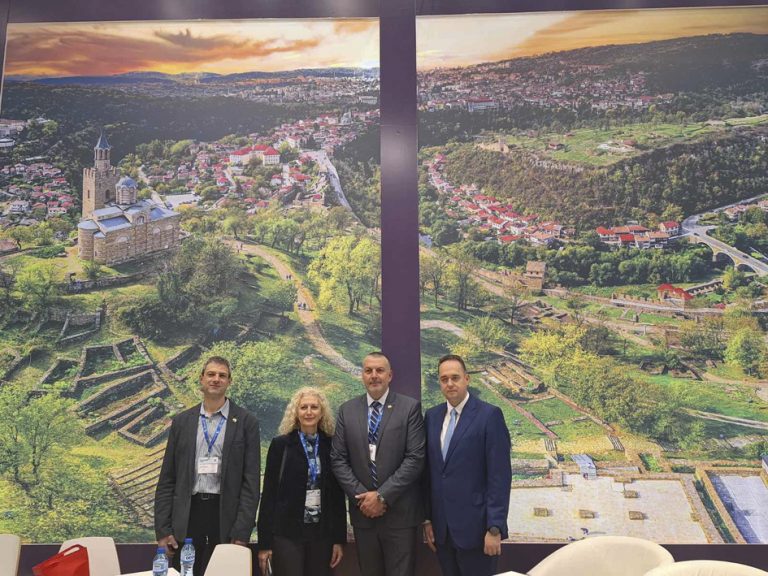 Общество | Представиха В. Търново на Международно туристическо изложение в Букурещ