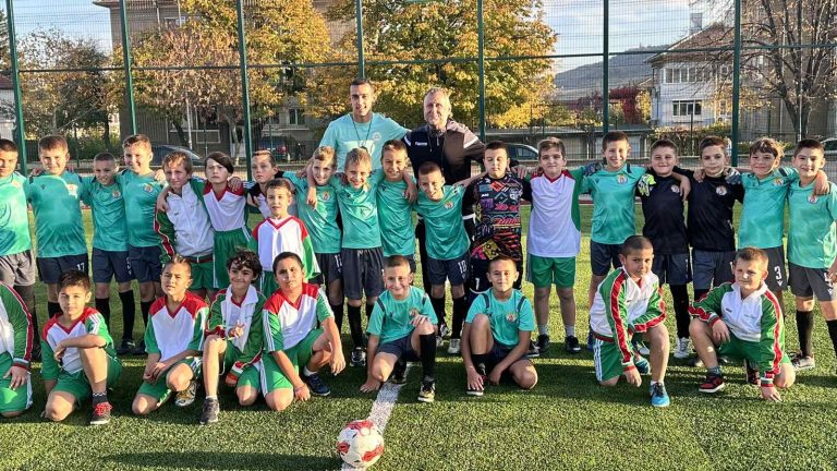 Откриха „Арена Георги Измирлиев“ – най-модерния училищен терен в Г. Оряховица