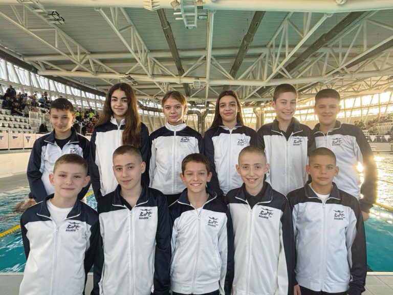 Преслава Петрова с бронзов медал от държавното първенство по плуване за деца