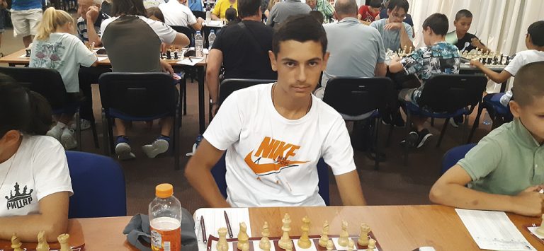 Спорт | Алекс Енев с отлично  представяне в Пловдив