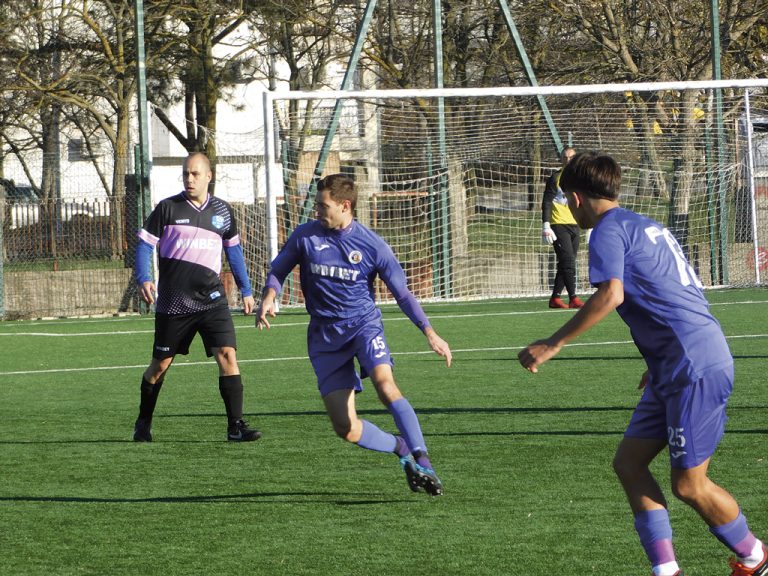 Спорт | “Етър-3” и “Недан” си поделиха по точка