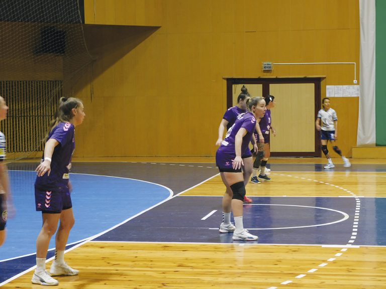 Спорт | Етърки поведоха на  “Бяла”, но не устояха