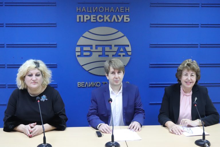 Горещи новини | Съветници искат безплатен  паркинг във всеки квартал