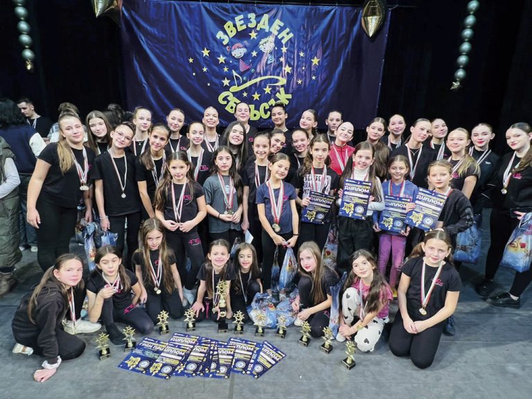 Общество | Над 800 таланта взеха участие в конкурса “Звезден сблъсък”