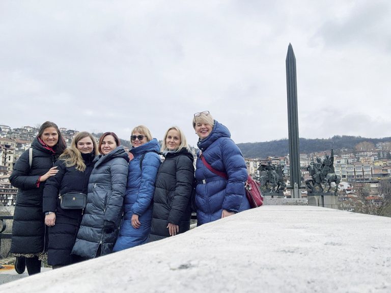 Учители от Литва бяха впечатлени от колегите си в СУ “Вела Благоева”