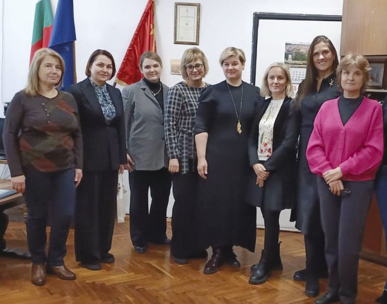 Учители от Литва бяха впечатлени от колегите си в СУ “Вела Благоева”