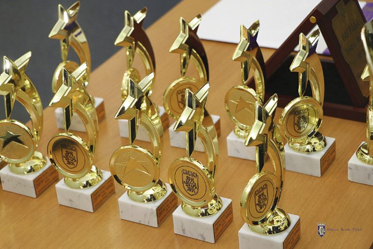 Спорт | Награждават Спортист на годината в петък, обявиха топ 10 при юношите и девойките
